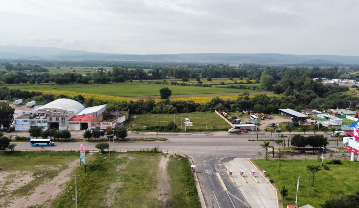 dji_fly_20251001_101748_967_1759335479977_photo_optimized (1)