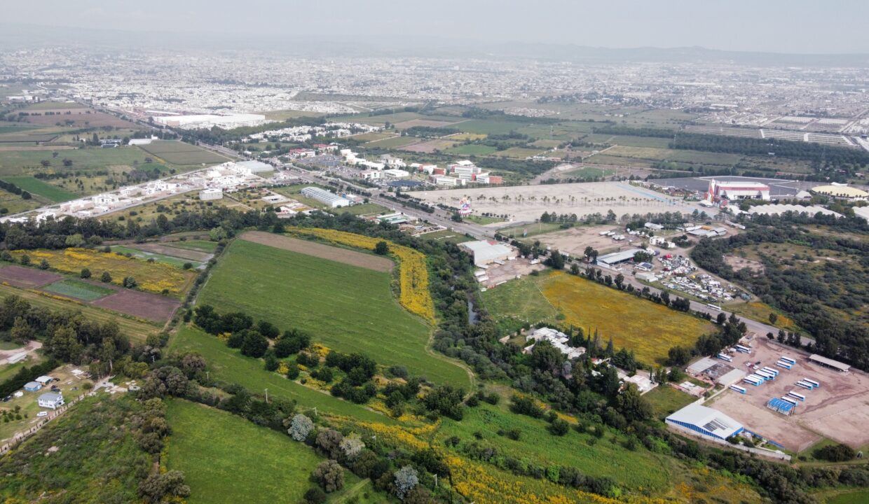 dji_fly_20251001_102232_970_1759335802803_photo_optimized