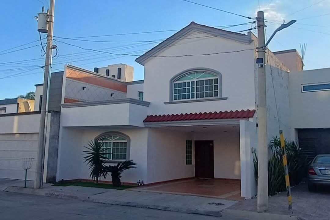 WhatsApp Image 2025-11-11 at 2.00.11 PM (1)