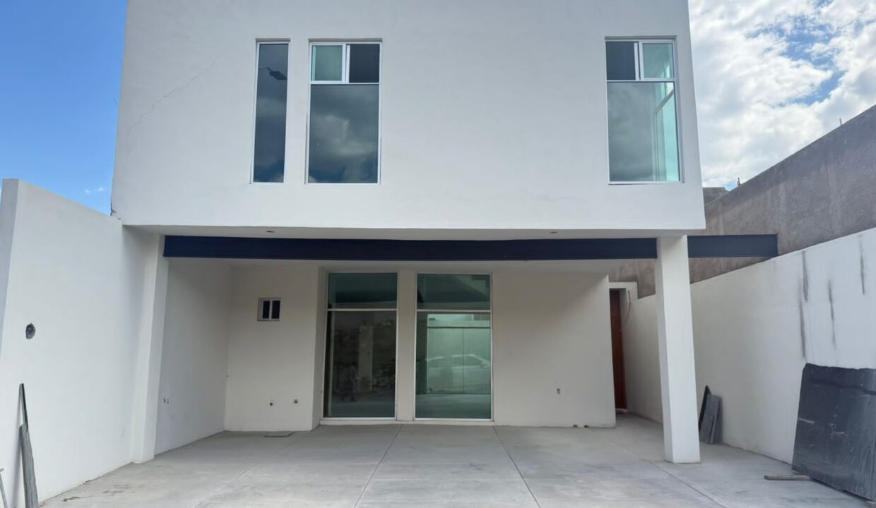 WhatsApp Image 2025-08-21 at 1.55.39 PM (3)