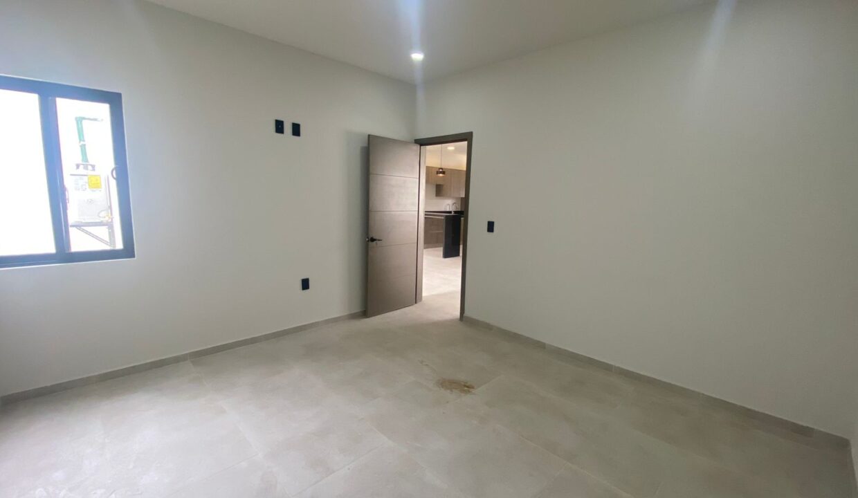 b4e64a19-4999-4873-b48c-65aaf2fec484