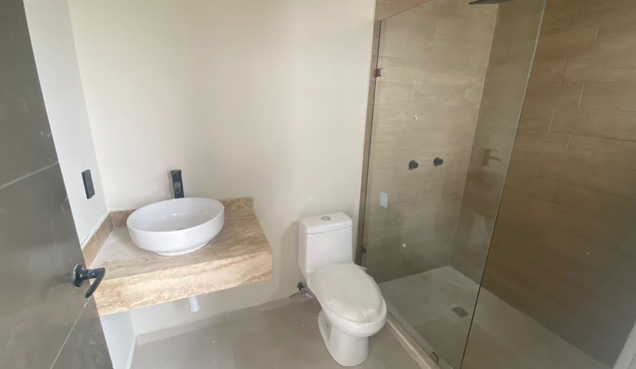 c70f63c9-ac57-4c0e-a913-4eb0f6c49c61