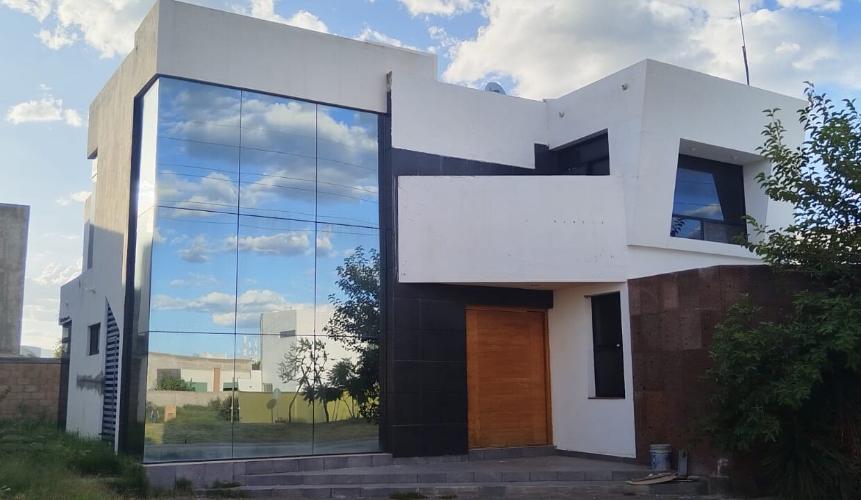 553a2bd9-41bc-4d7c-b50e-1d777139bdf2