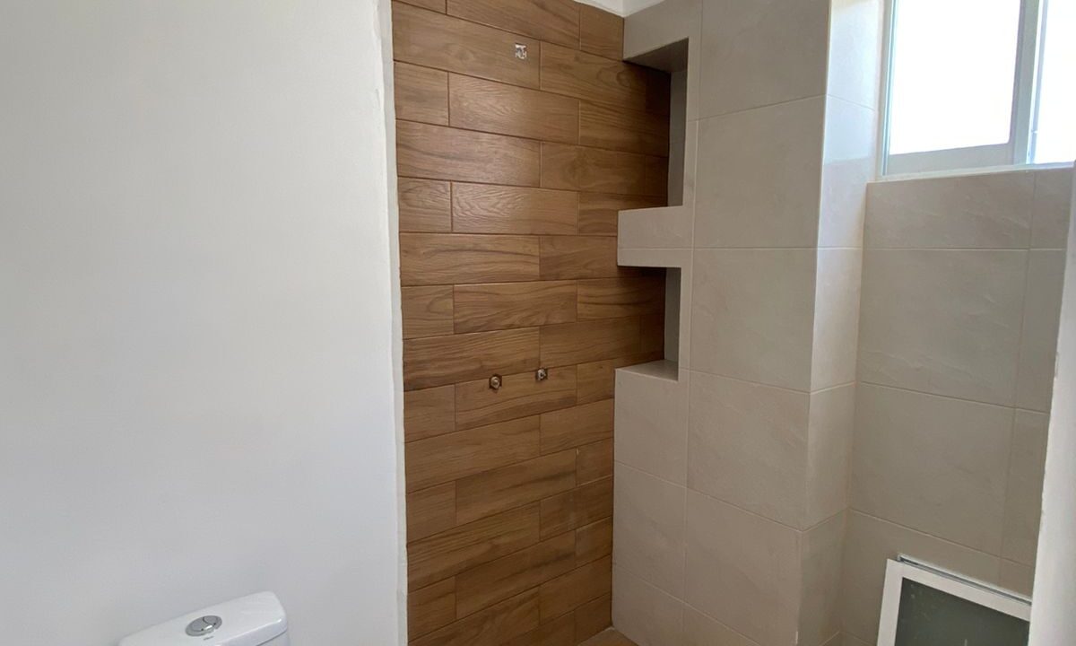 2b71bacd-81dc-42d3-8504-71afa42c42a2 (1)